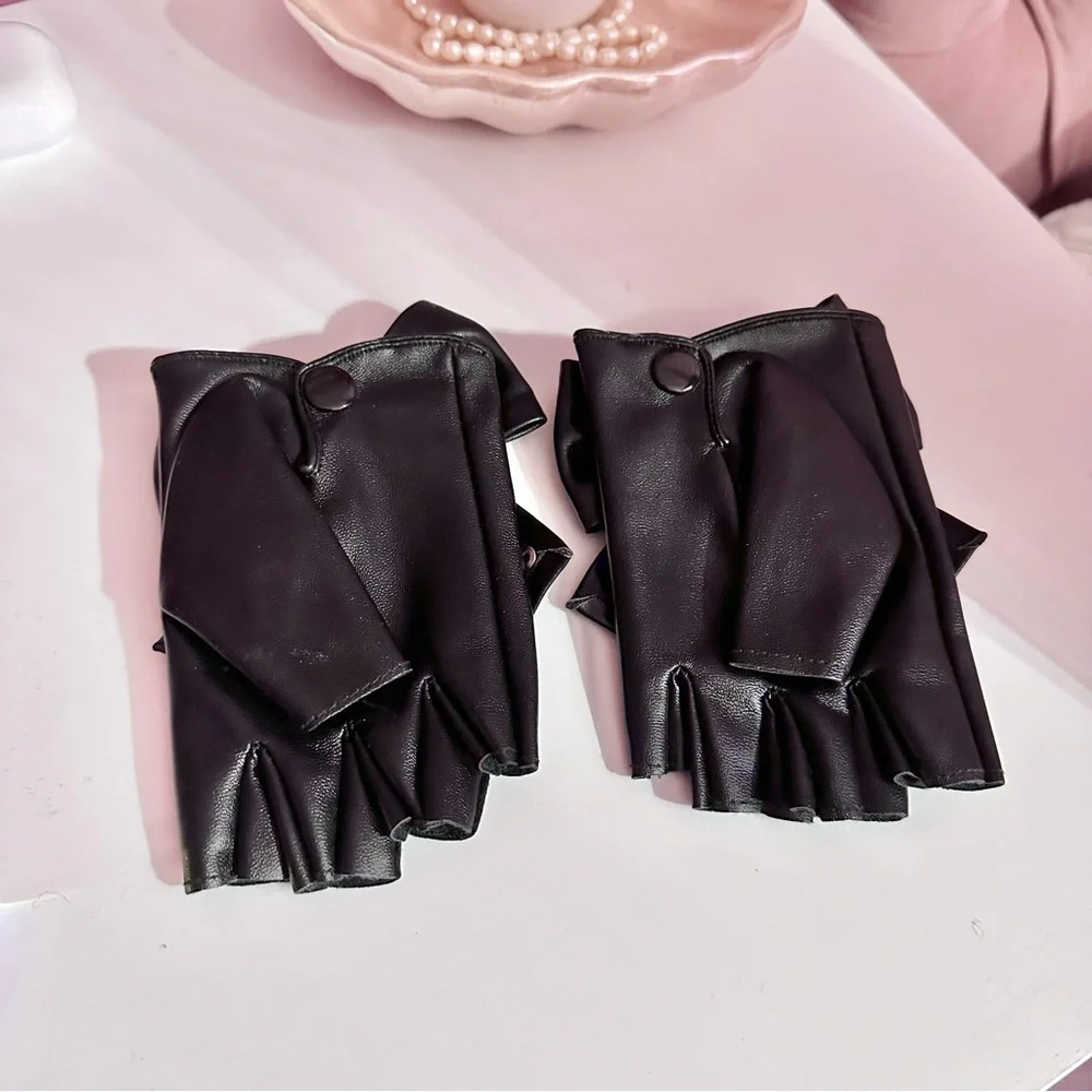 Leatherette Studded Bow Gloves